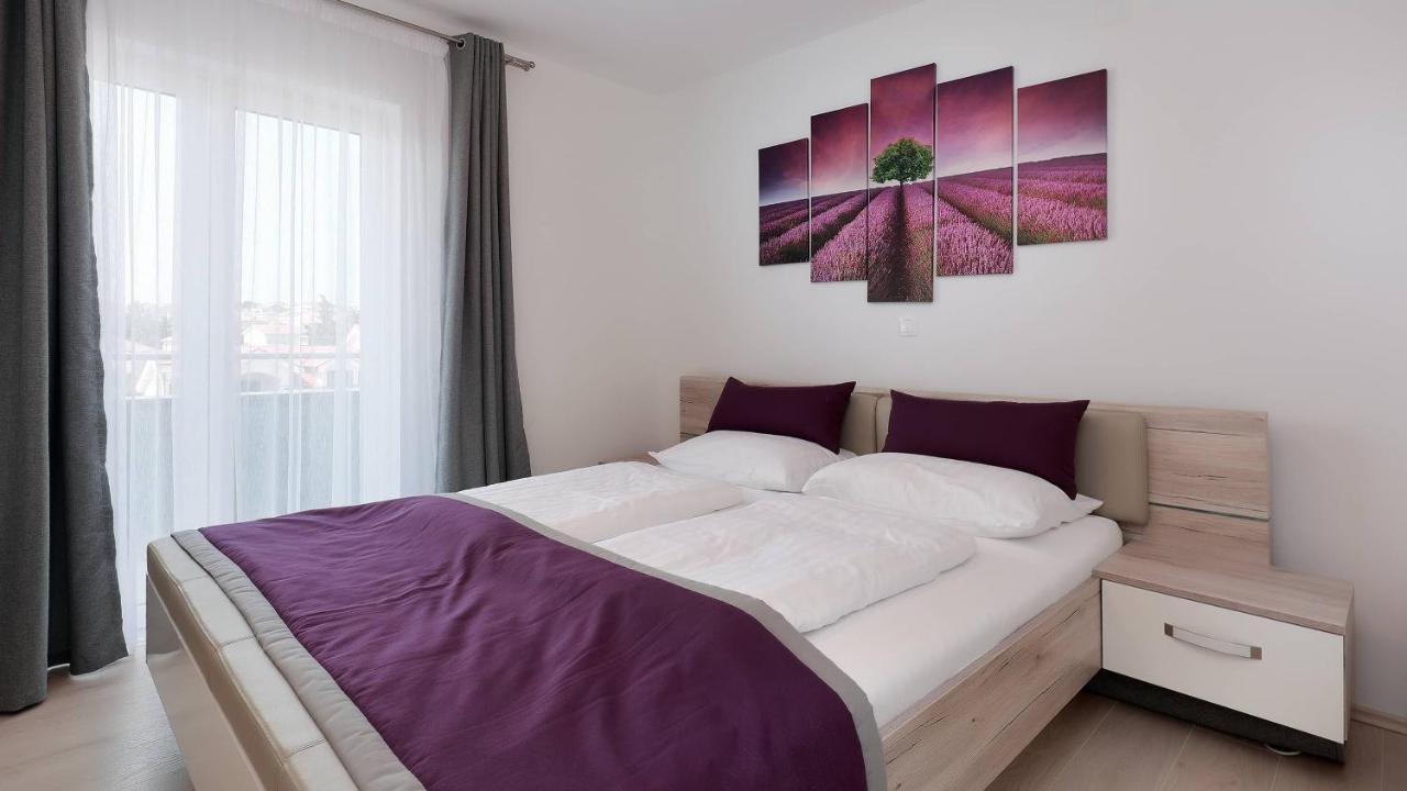 Apartmani "Villa Barbara" Novalja Eksteriør billede